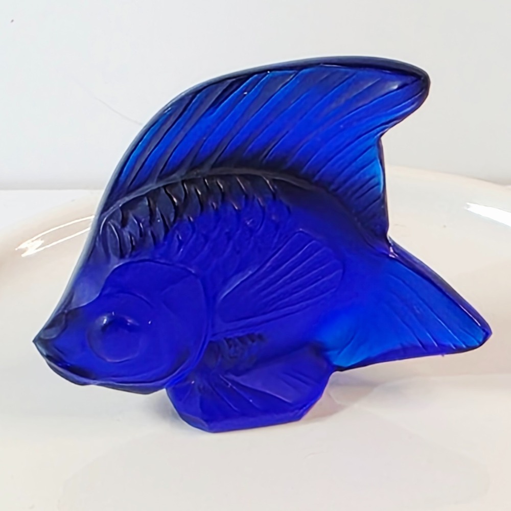 Lalique France Cobalt Blue Frosted Fish Collectible Figurine 2"